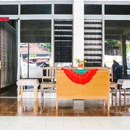 Spot On 91212 Hotel Kelimutu Kupang  Zewnętrze zdjęcie