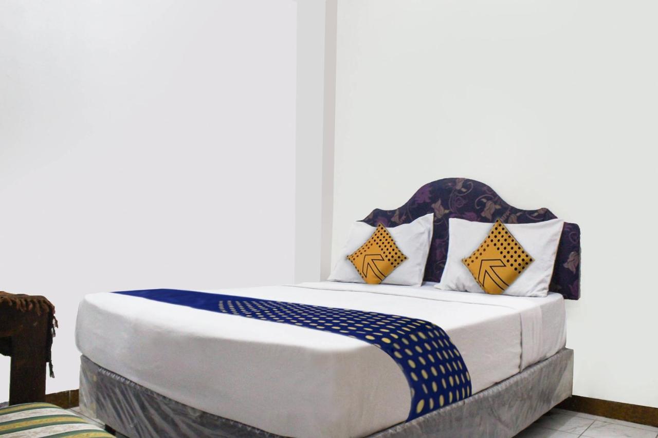 Spot On 91212 Hotel Kelimutu Kupang  Zewnętrze zdjęcie