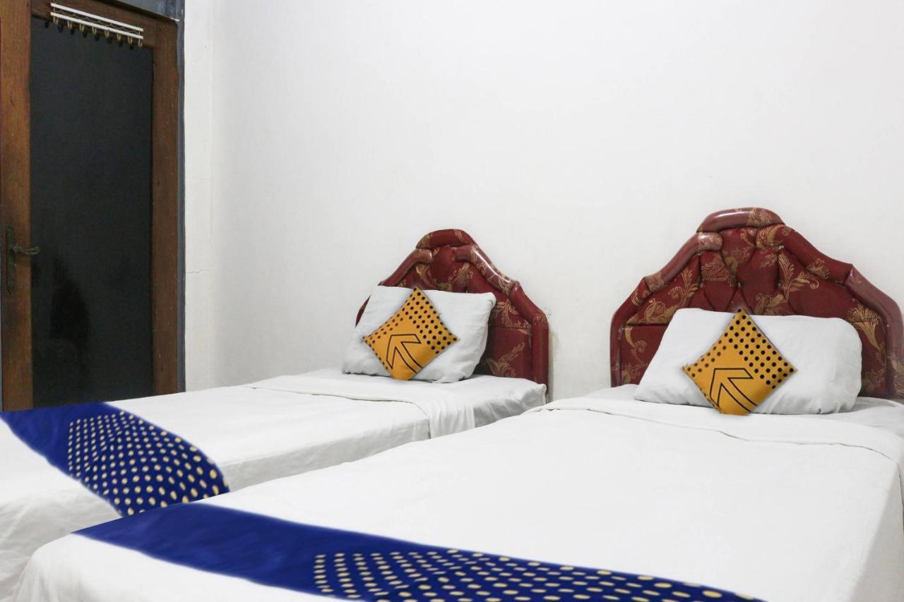 Spot On 91212 Hotel Kelimutu Kupang  Zewnętrze zdjęcie